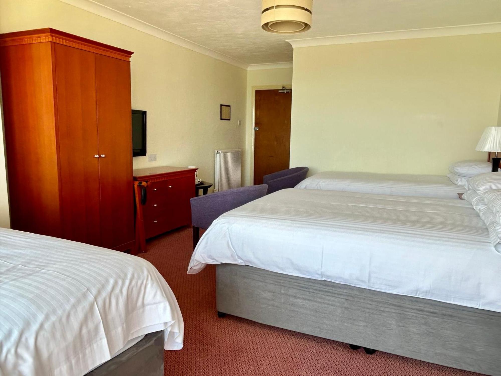 Regent Court - Seafront, Sandown - Free Car Ferry For Bookings Of 3 Or More Nights, Subject To Availability Quarto foto