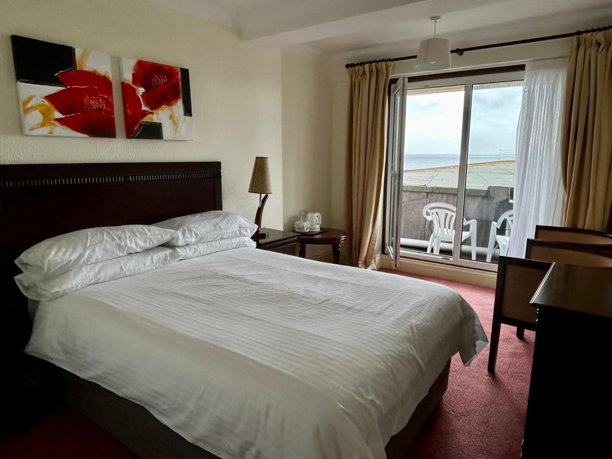 Regent Court - Seafront, Sandown - Free Car Ferry For Bookings Of 3 Or More Nights, Subject To Availability Quarto foto