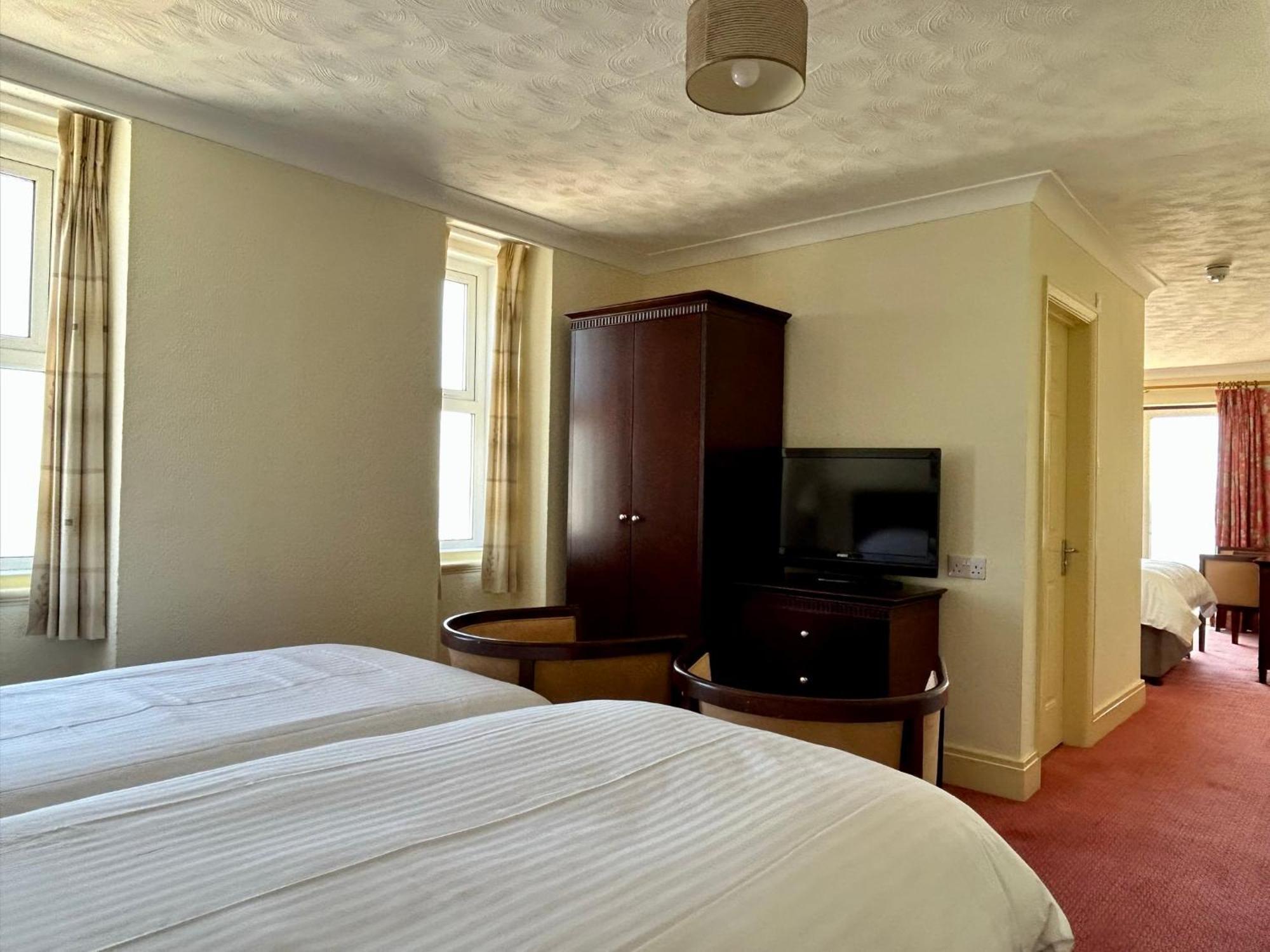 Regent Court - Seafront, Sandown - Free Car Ferry For Bookings Of 3 Or More Nights, Subject To Availability Quarto foto